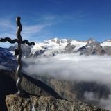 L’inconsapevole che sa di essere tale è in parte saggio. Ma l’inconsapevole che si crede saggio è uno sciocco incurabile.