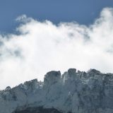 In certi paesi si dice che il cielo è sempre di colore blu perché c’è la consapevolezza che il grigiore del cielo è dato dalle nuvole non dal cielo.